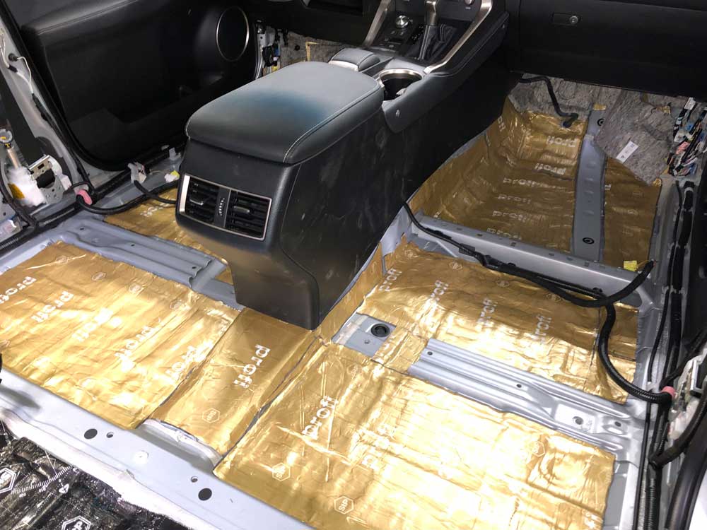 Шумоизоляция пола Lexus NX