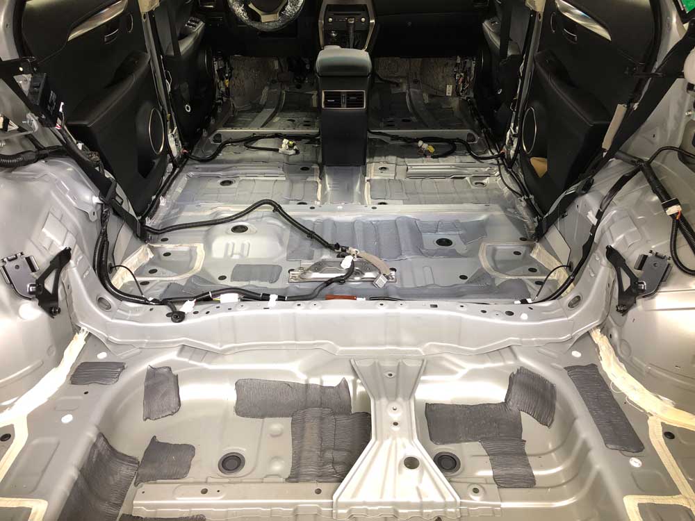 Шумоизоляция пола Lexus NX