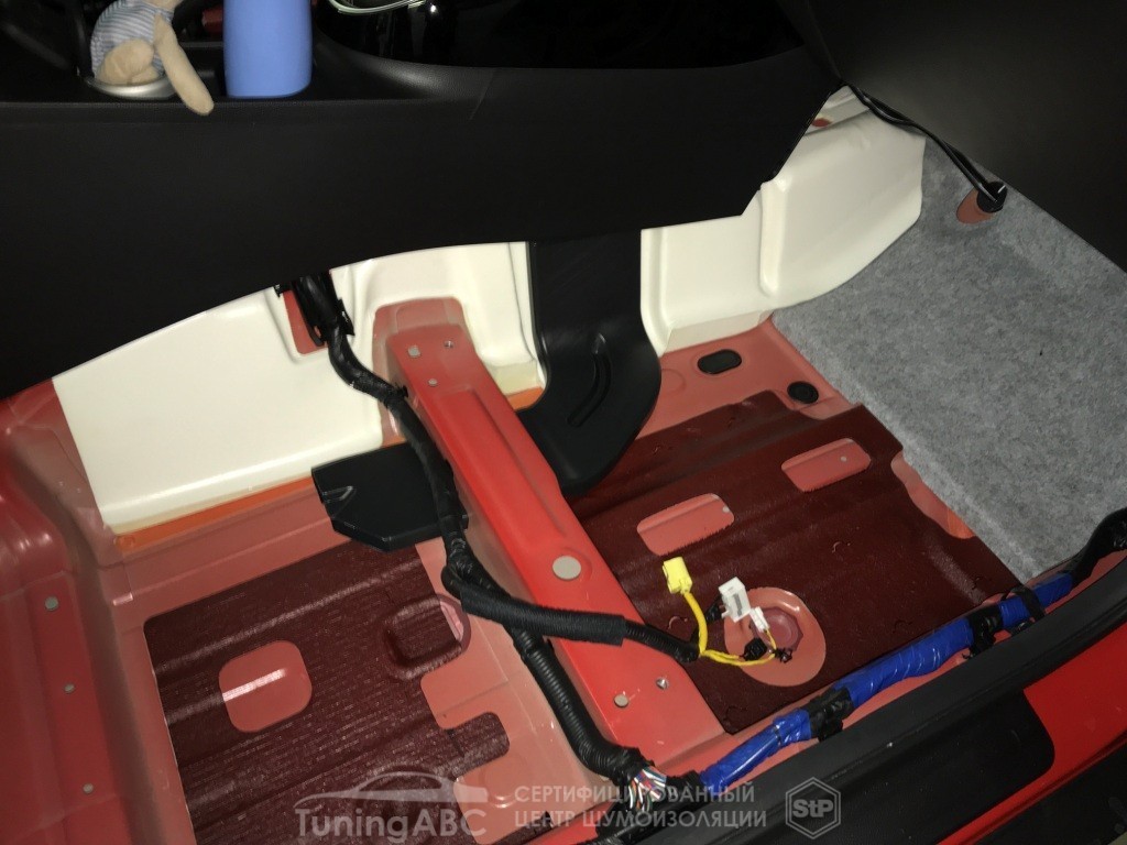 Шумоизоляция пола KIA SOUL