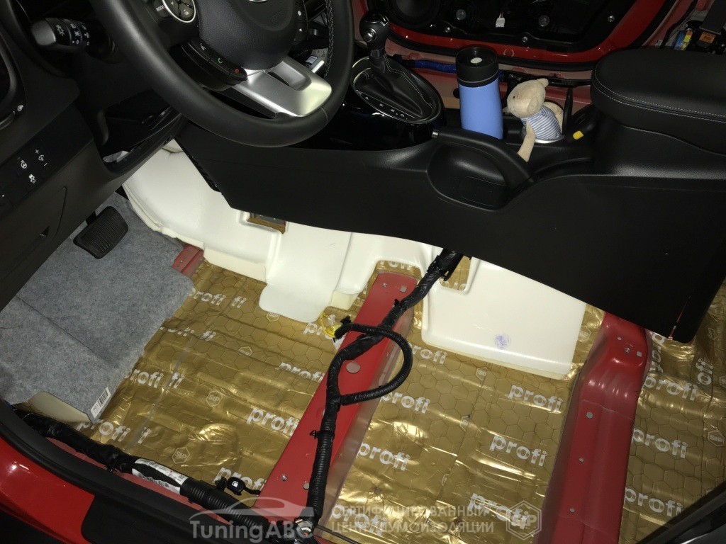 KIA SOUL