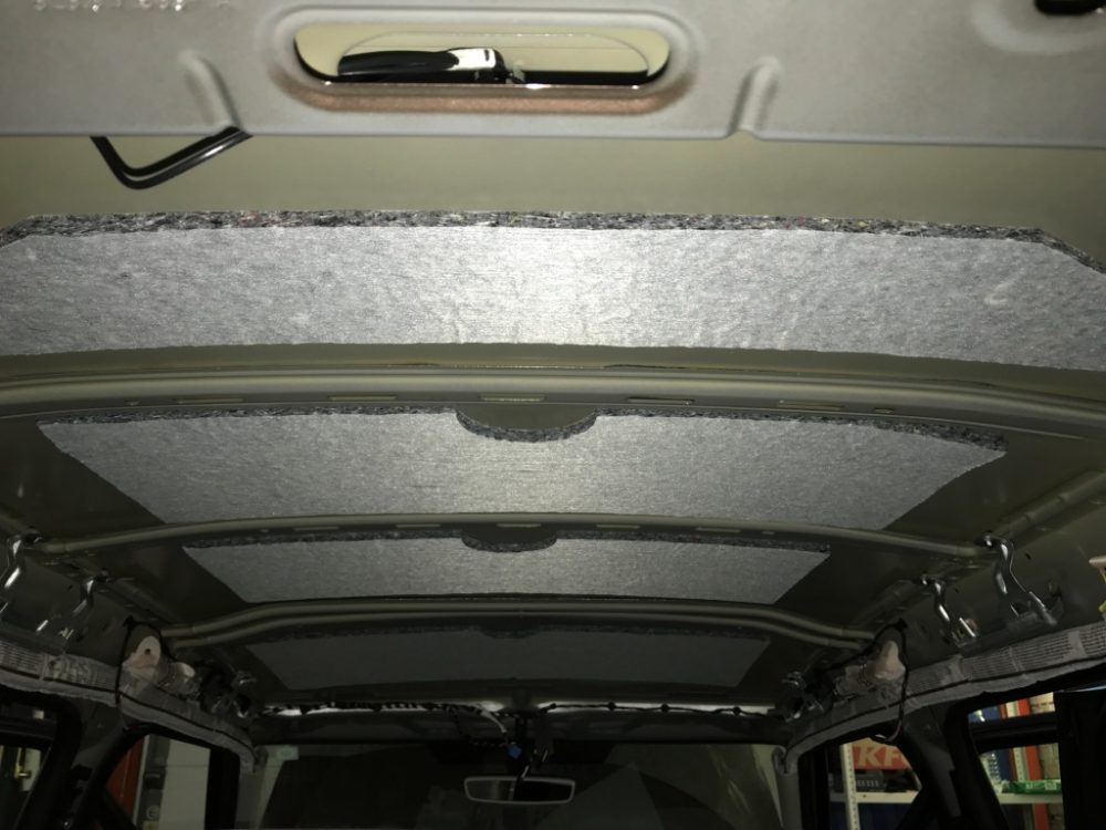 шумоизоляция потолка Skoda Yeti
