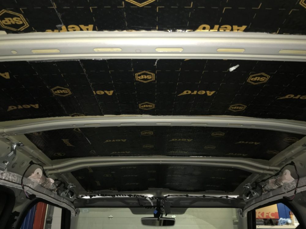 потолок Skoda Yeti