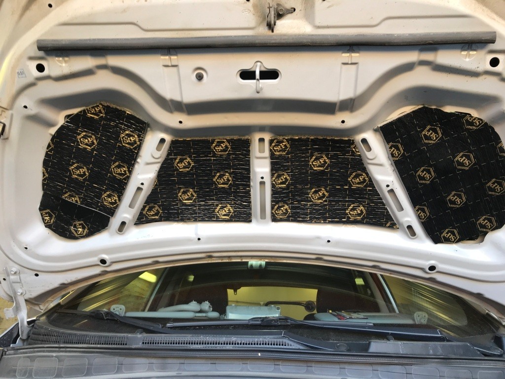 Шумоизоляция капота Hyundai IX35