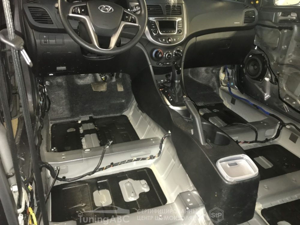 Шумоизоляция пола Hyundai Solaris