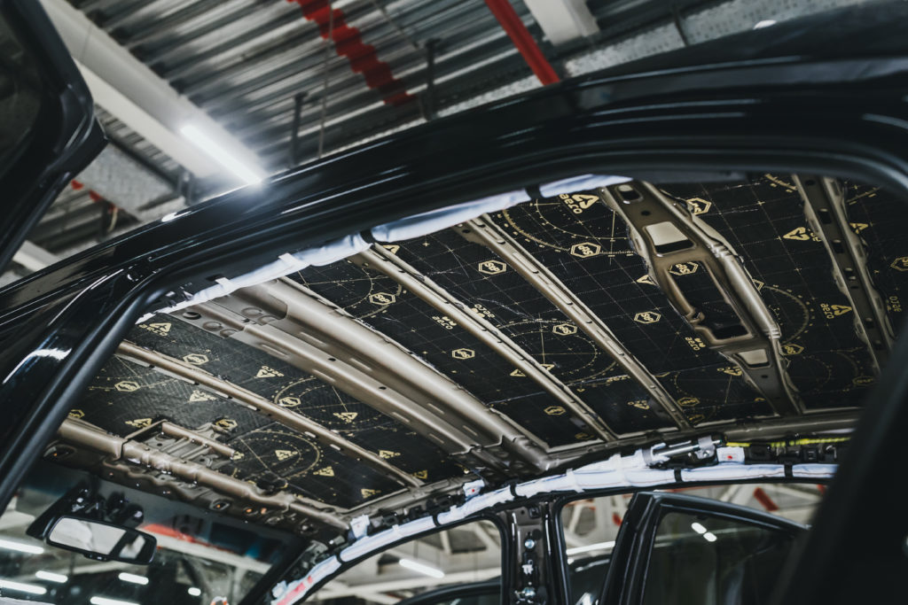 шумоизоляция крыши Toyota Camry
