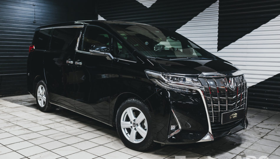 toyota-alphard-glavnaa